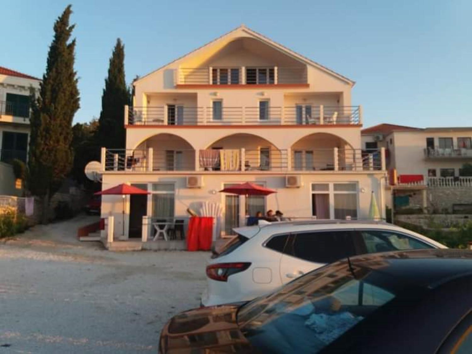 Vila Matej Ražanj Esterno foto