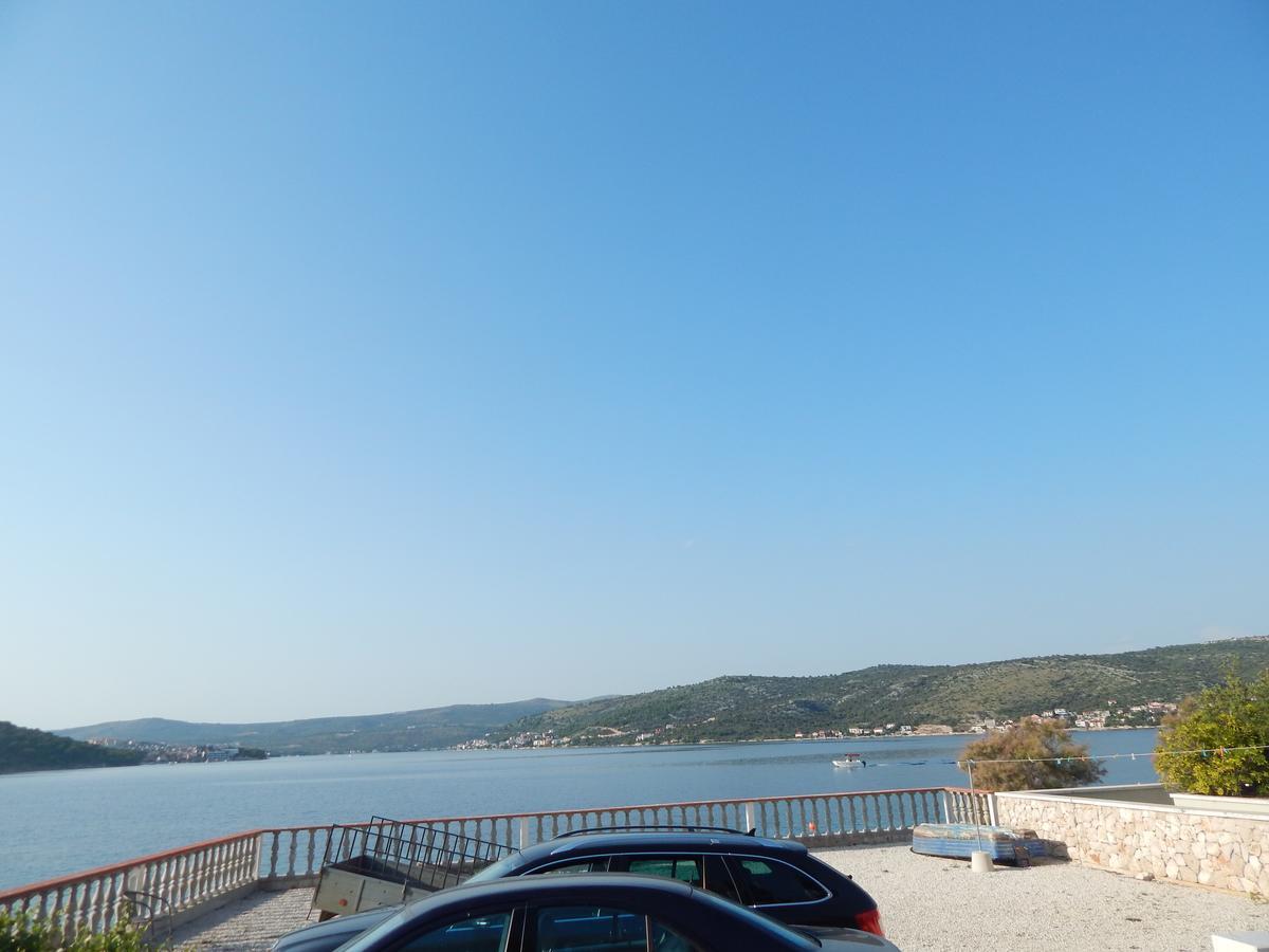 Vila Matej Ražanj Esterno foto