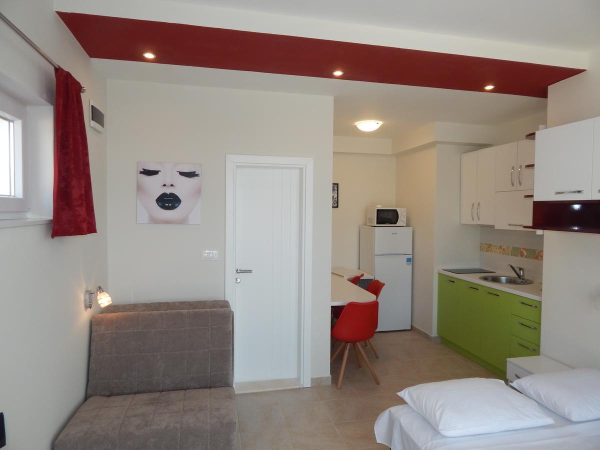 Vila Matej Ražanj Esterno foto