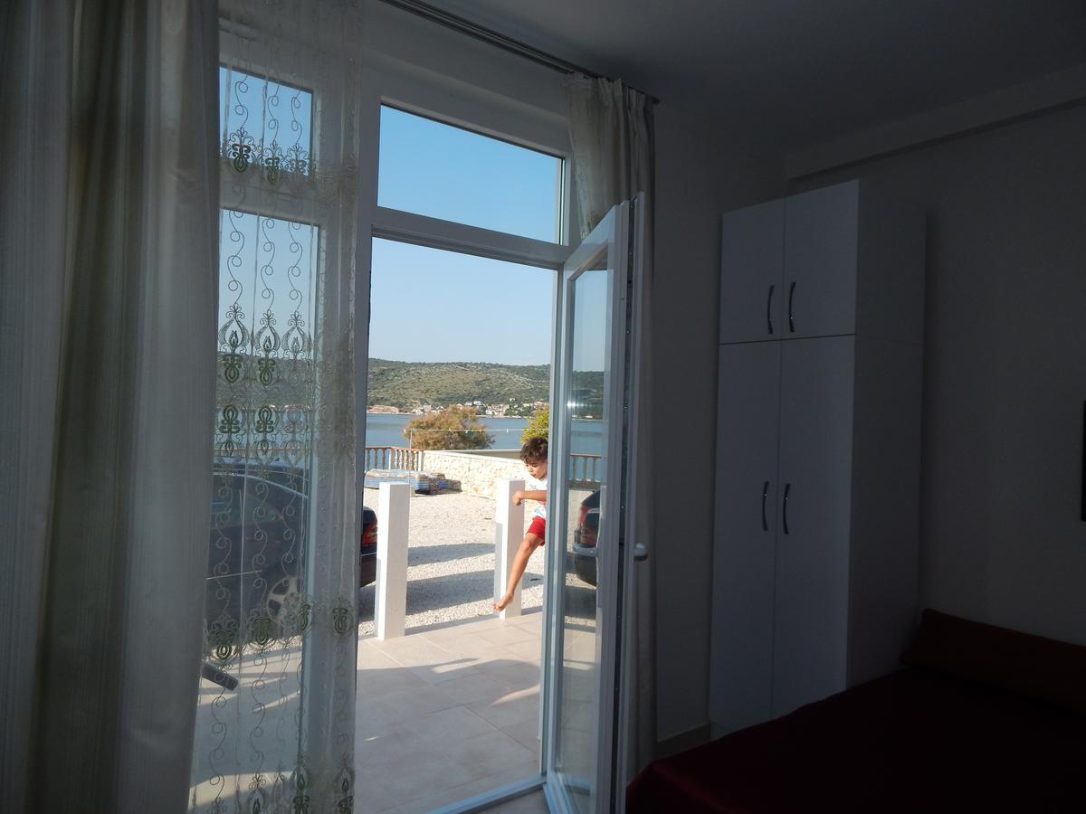 Vila Matej Ražanj Esterno foto