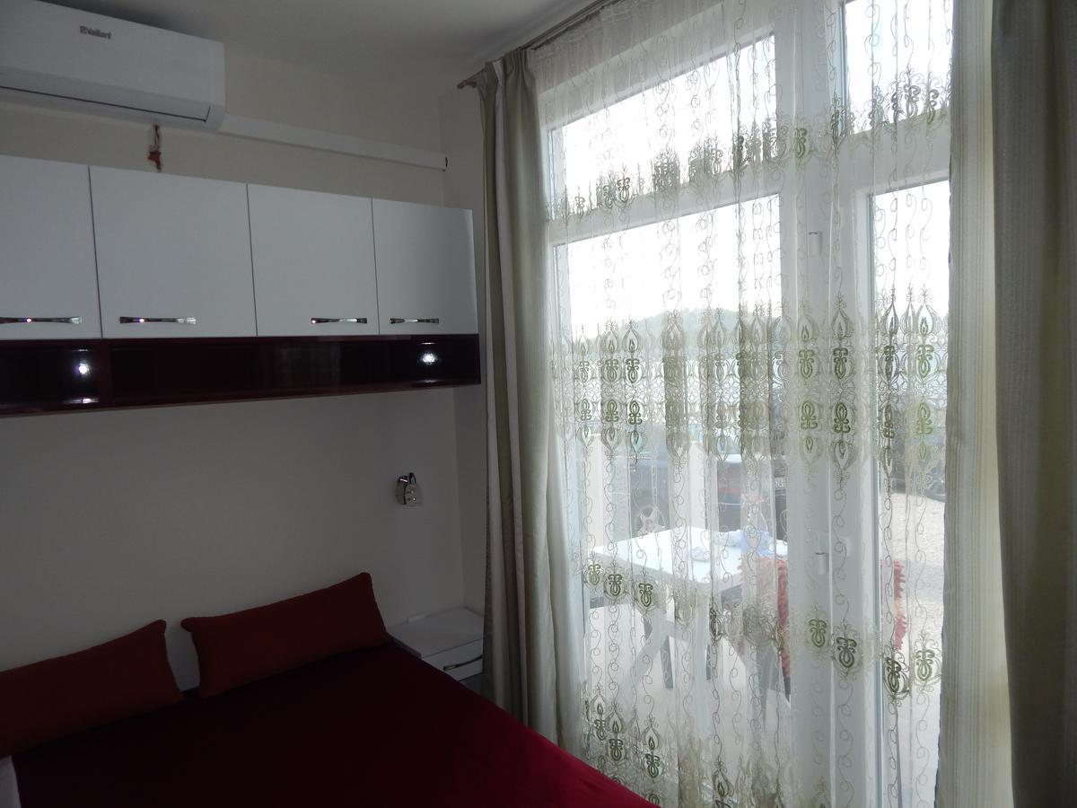 Vila Matej Ražanj Esterno foto