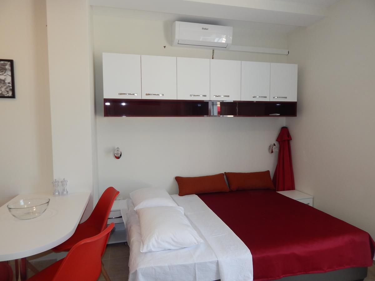 Vila Matej Ražanj Esterno foto
