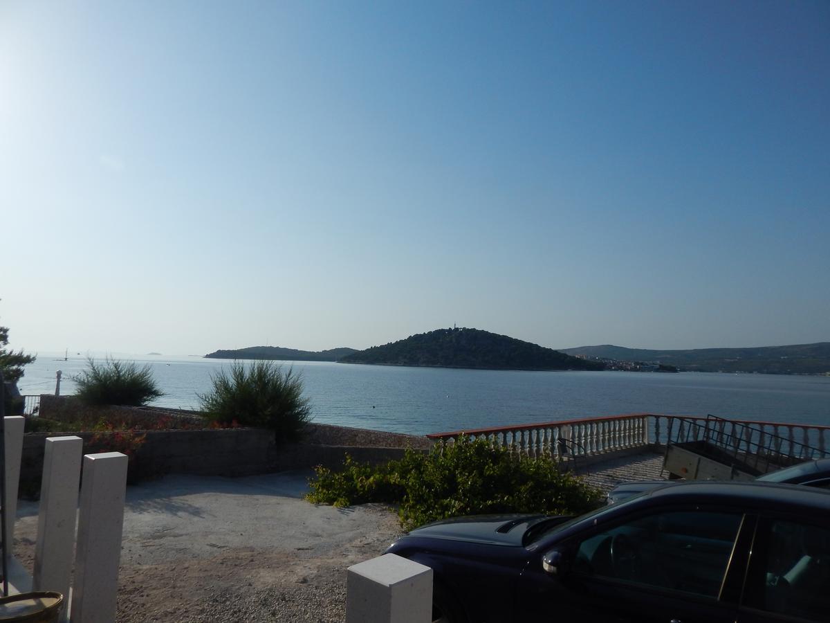 Vila Matej Ražanj Esterno foto